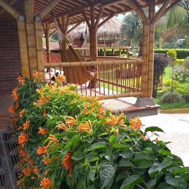Finca Hotel El Diamante Calarcá Εξωτερικό φωτογραφία